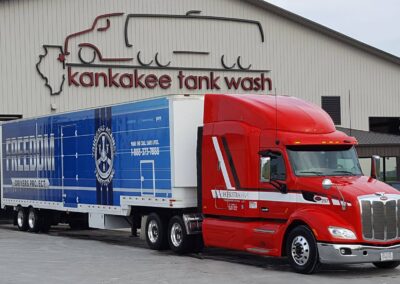 Hoekstra Truck At Kankakee Tank Wash